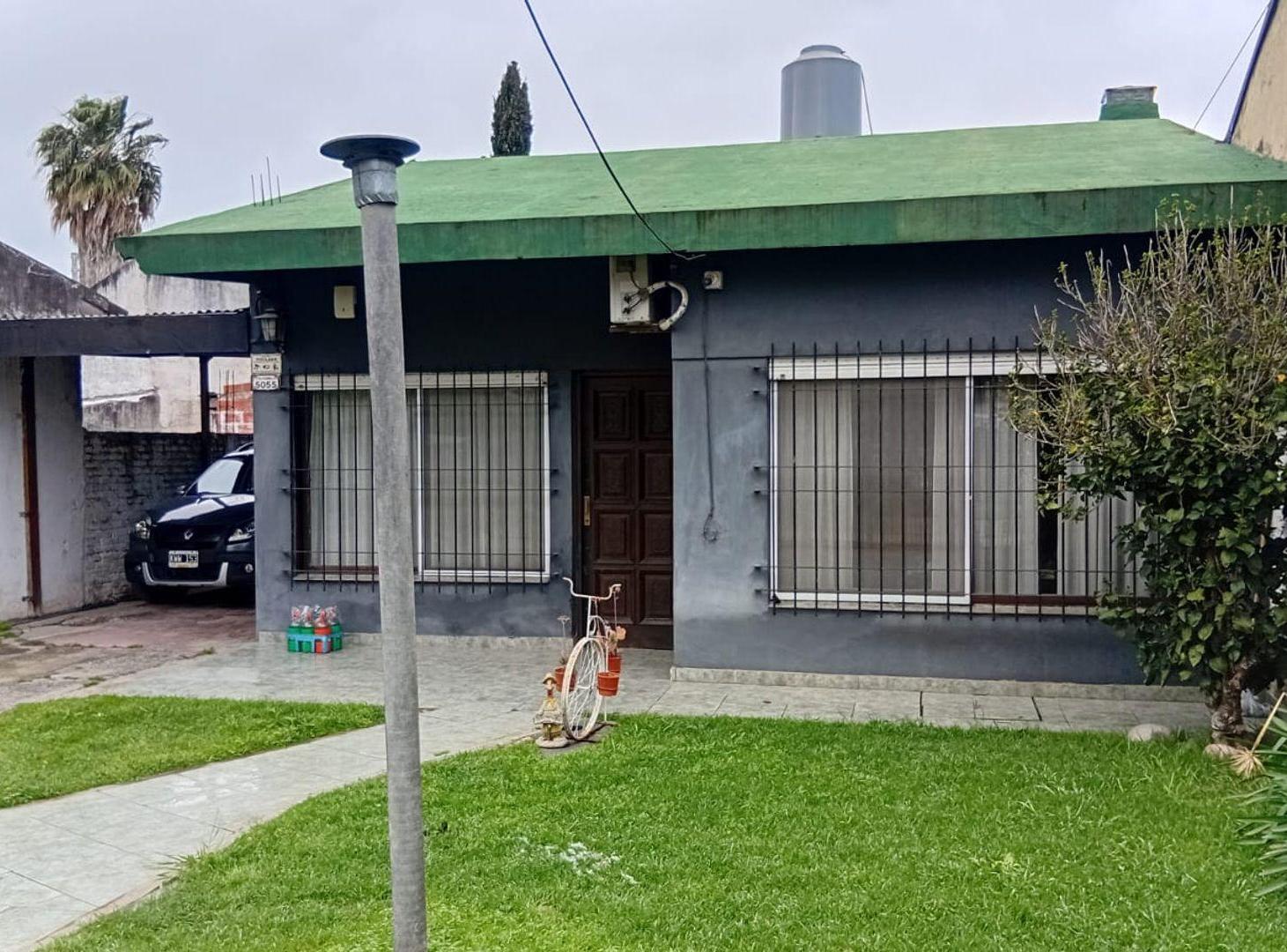 Foto de CASA 3 AMBIENTES EN VENTA MORENO, imagen 1