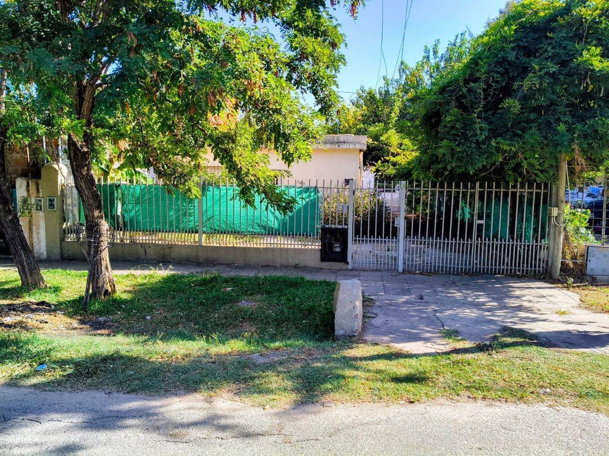 Foto de CASA VENTA LA REJA A REFACCIONAR (2 CASAS), imagen 1