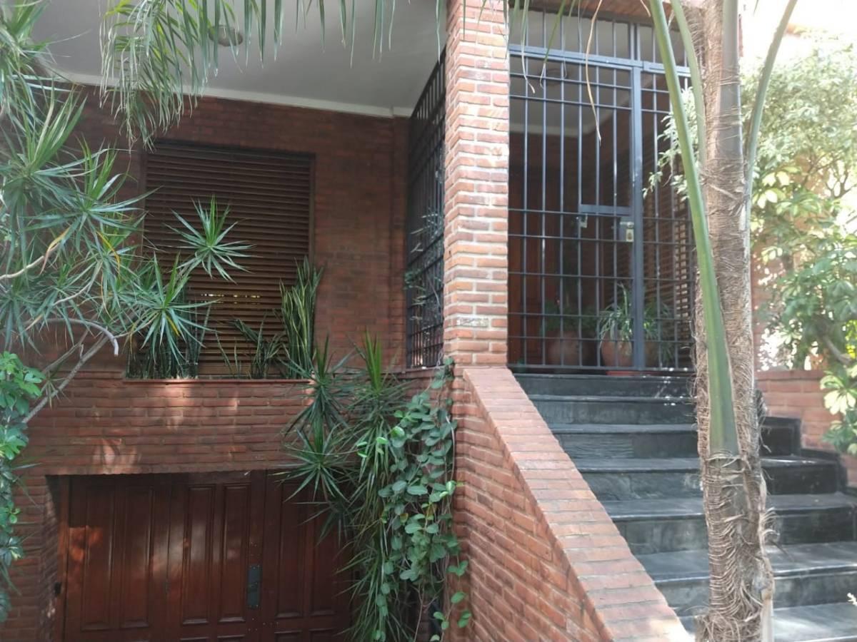 Excelente chalet de categoría en Bernal, ACEPTA PERMUTA O FINANCIACIÓN
