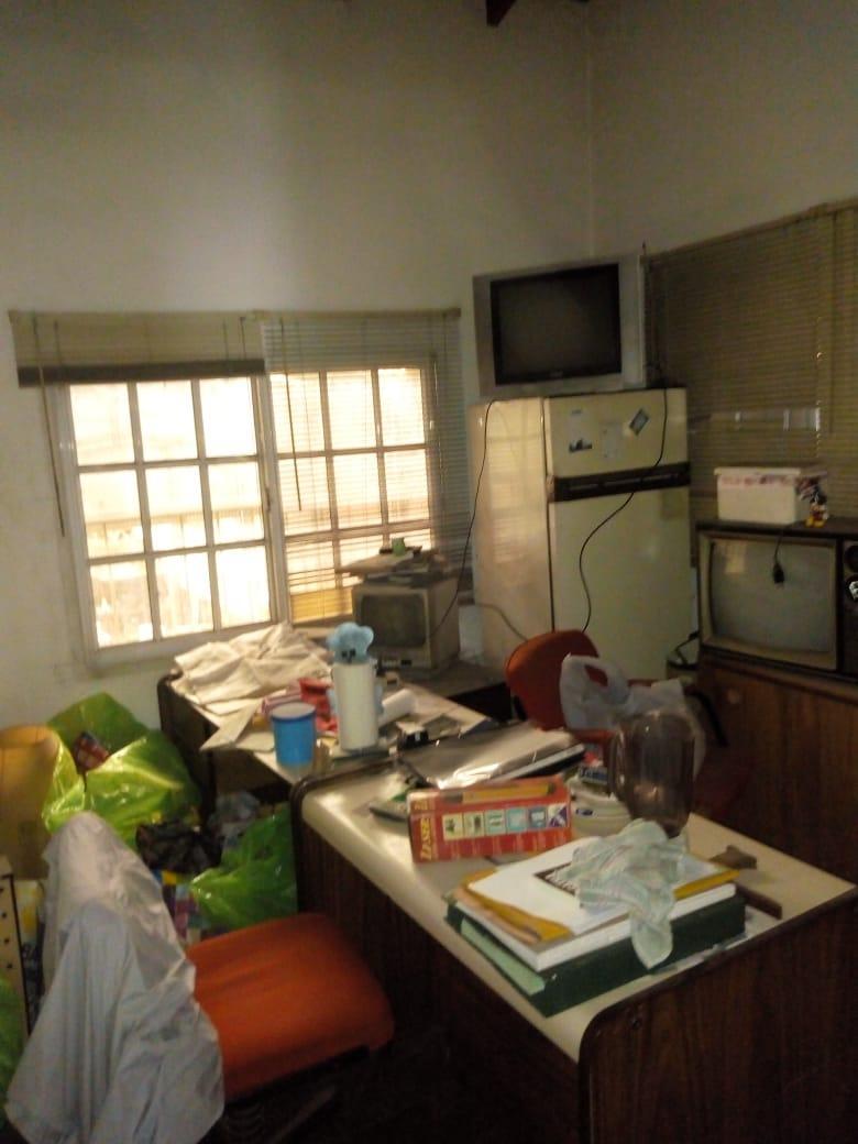 Foto de RETASADO! Venta Galpón de 600 m2 con oficinas y vestuarios en Pompeya, imagen 4