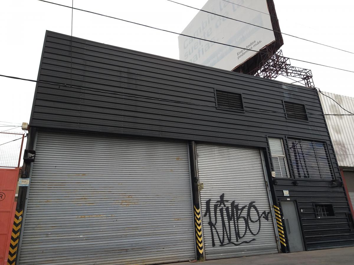 Retasado! Galpón de 1500 m² con Oficinas, Vestuarios y Espacio Aereo 1