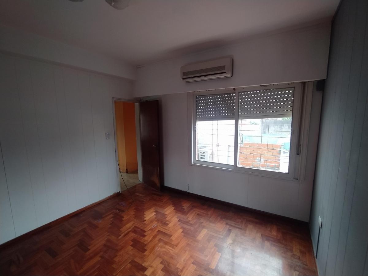 Foto de PH DE 4 AMBIENTES CON PATIO Y COCHERA, imagen 5