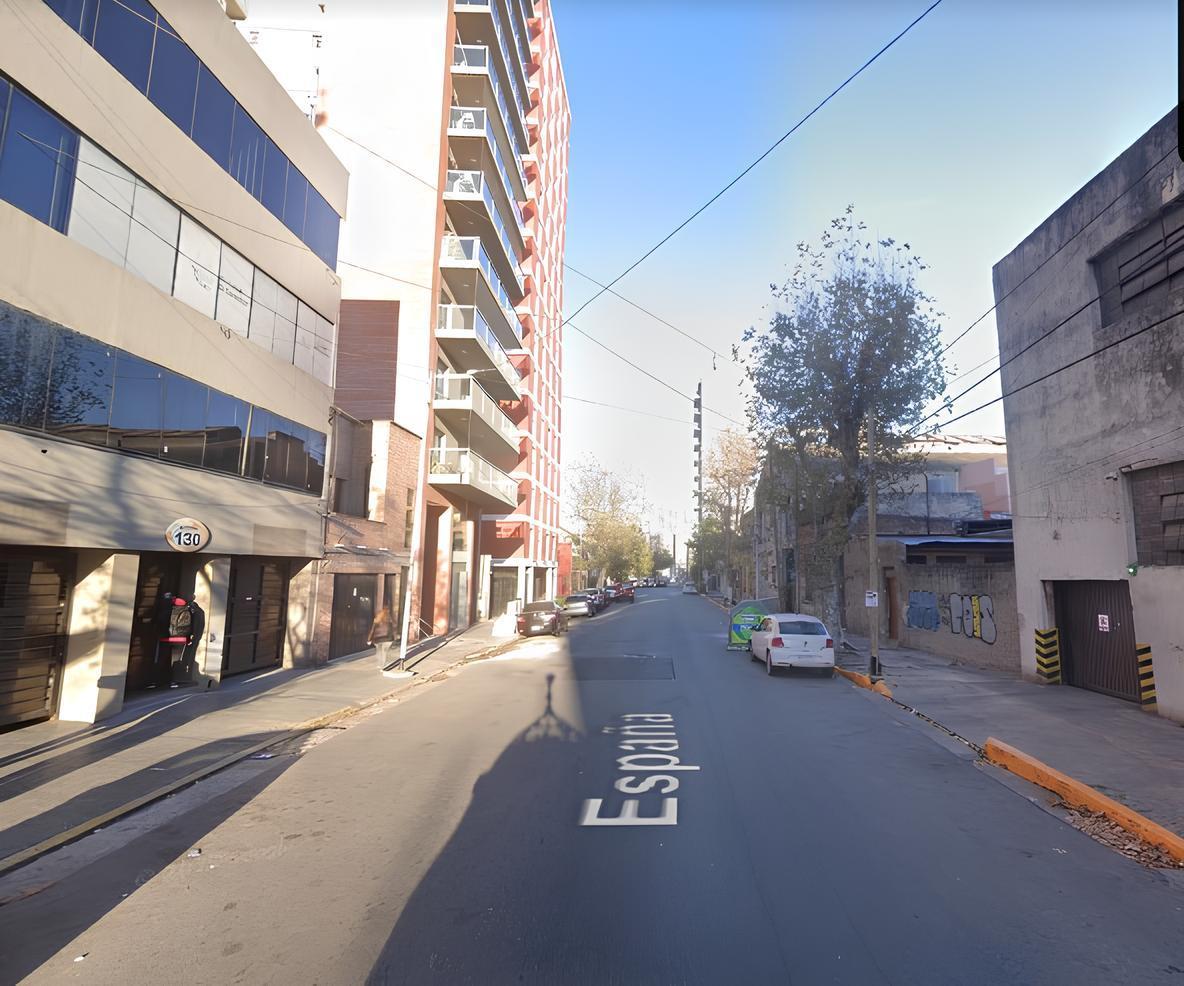 Cochera Cubierta en Avellaneda Centro 3