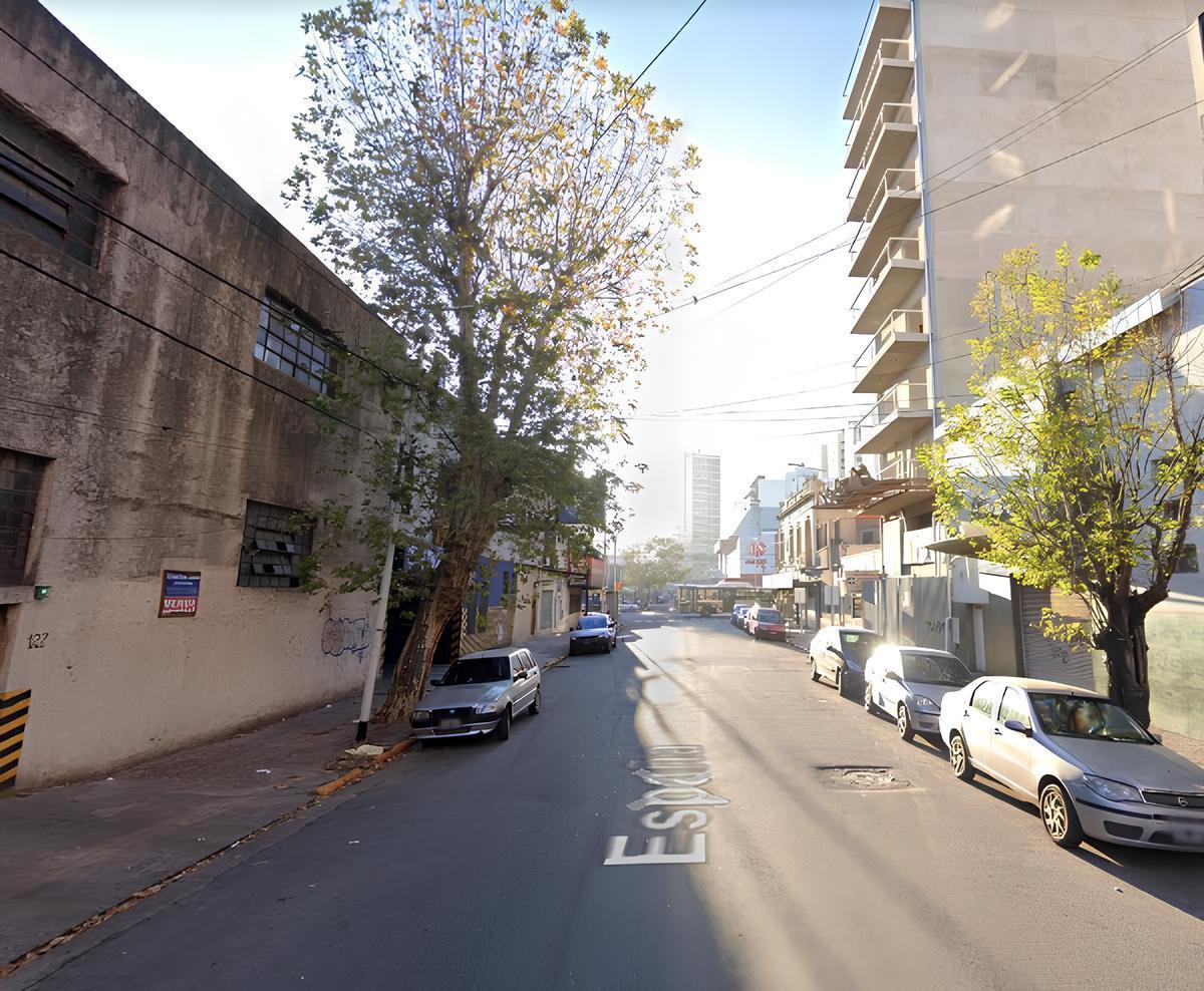 Cochera Cubierta en Avellaneda Centro 1