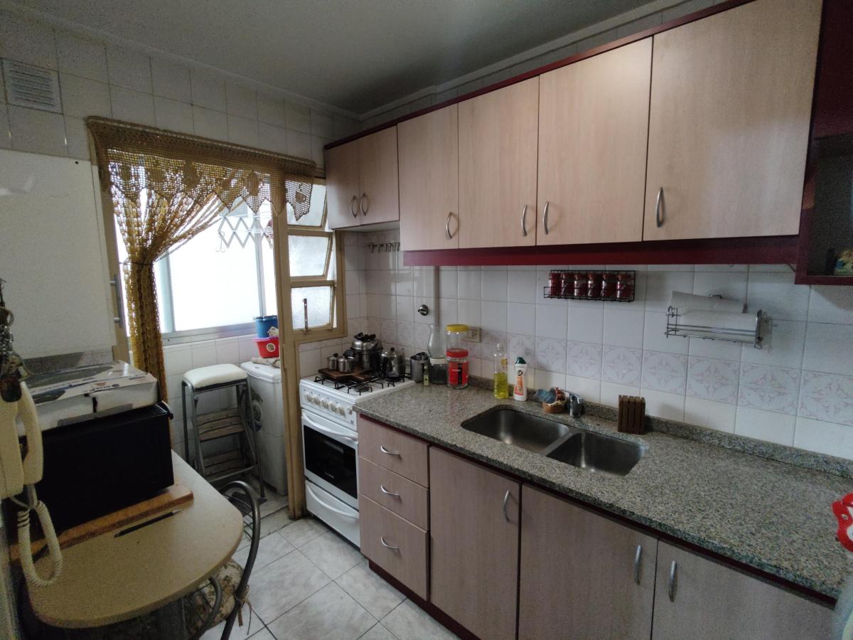 Excelente Departamento de 2 Ambientes en El Centro de Avellaneda 1
