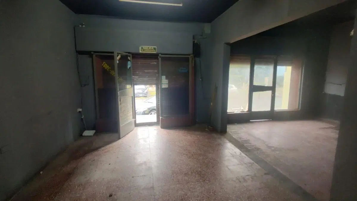 LOCAL EN ALQUILER – MONTEVIDEO 1352, BERNAL 1