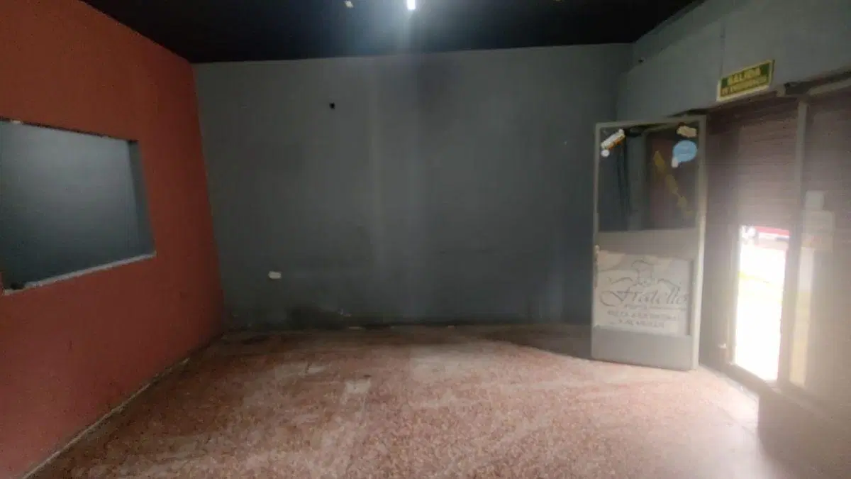 LOCAL EN ALQUILER – MONTEVIDEO 1352, BERNAL 3