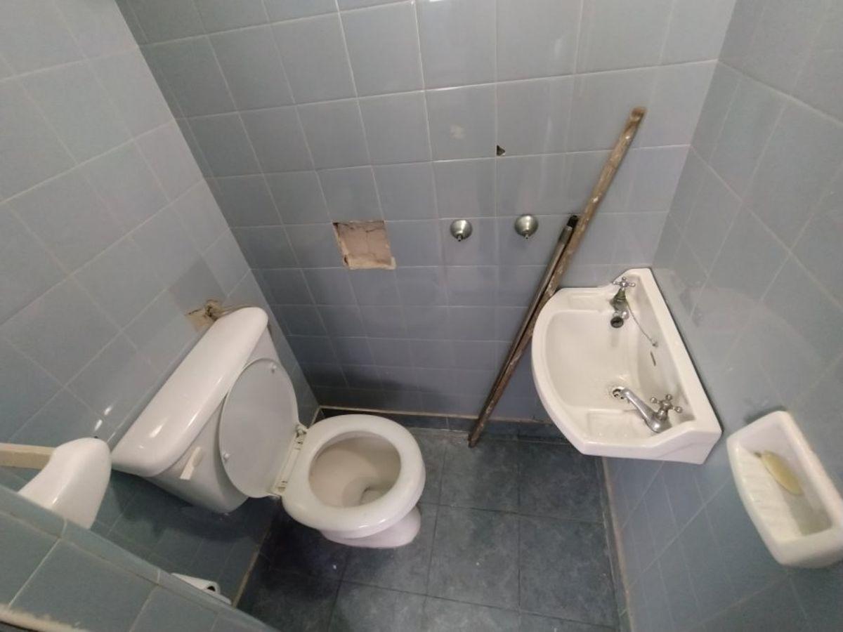 Foto de AMPLIO DEPARTAMENTO DE 4 AMBIENTES CON BALCÓN CORRIDO AL FRENTE SOBRE, imagen 3