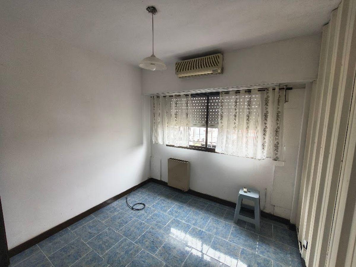 Foto de DEPARTAMENTO DE 2 AMBIENTES EN SARANDÍ, imagen 2