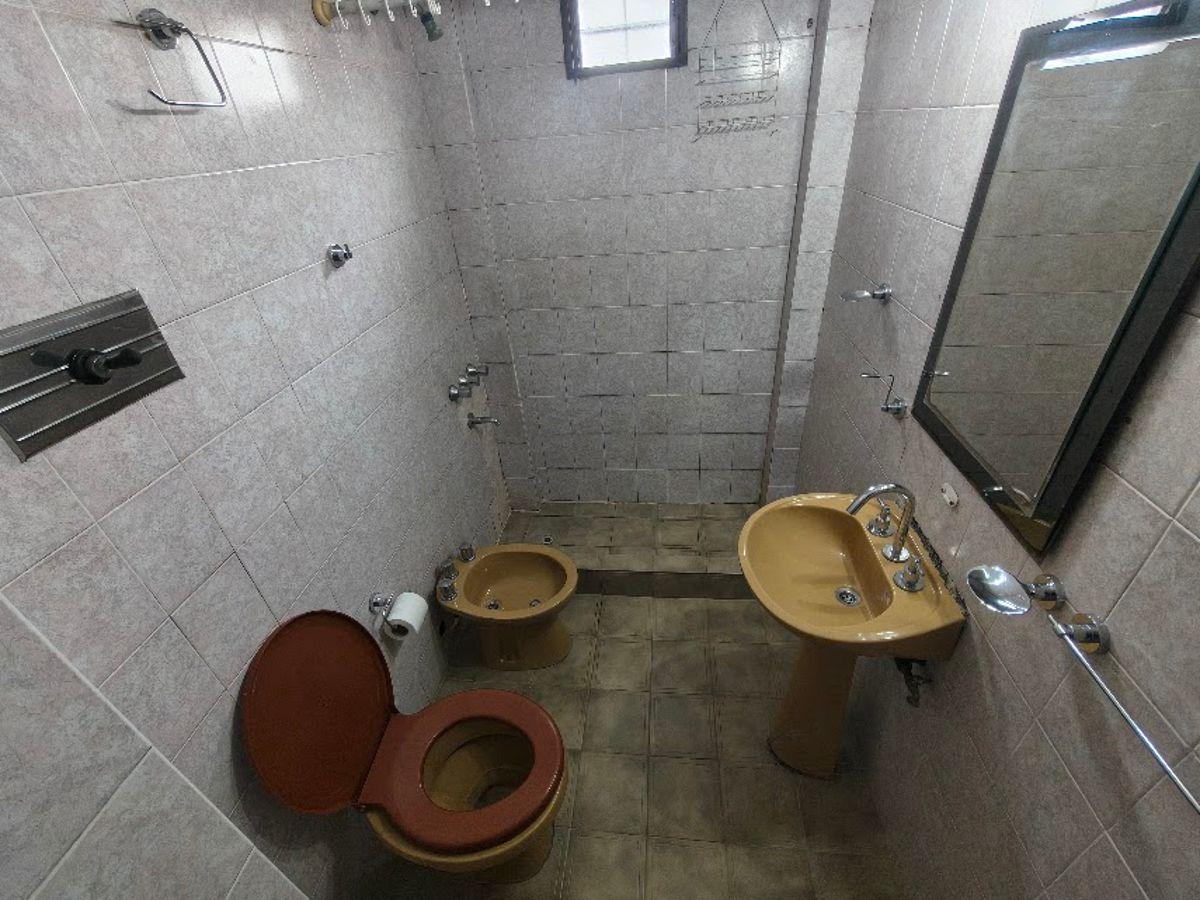 Foto de DEPARTAMENTO DE 2 AMBIENTES EN SARANDÍ, imagen 4