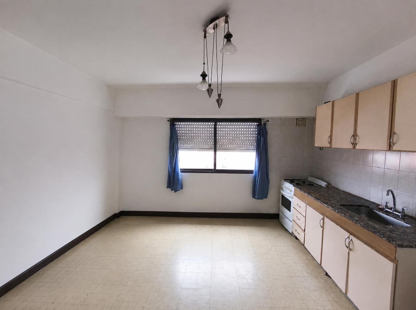 DEPARTAMENTO DE 2 AMBIENTES EN SARANDÍ