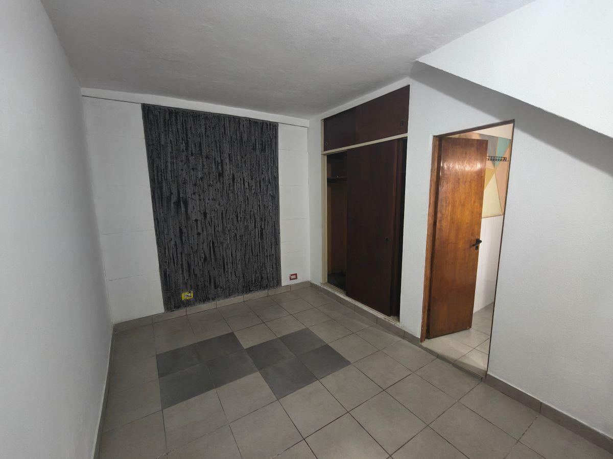 Foto de PH TIPO MONOAMBIENTE CON PEQUEÑO PATIO EN SARANDÍ, imagen 4