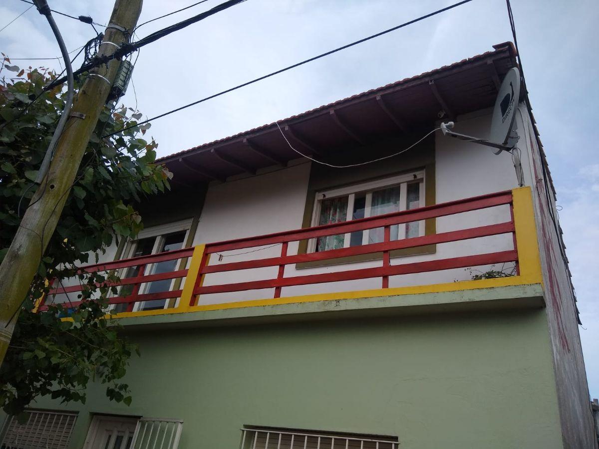 DEPARTAMENTO DE 3 AMBIENTES CON BALCÓN A 100 METROS DEL MAR – MAR DE AJÓ