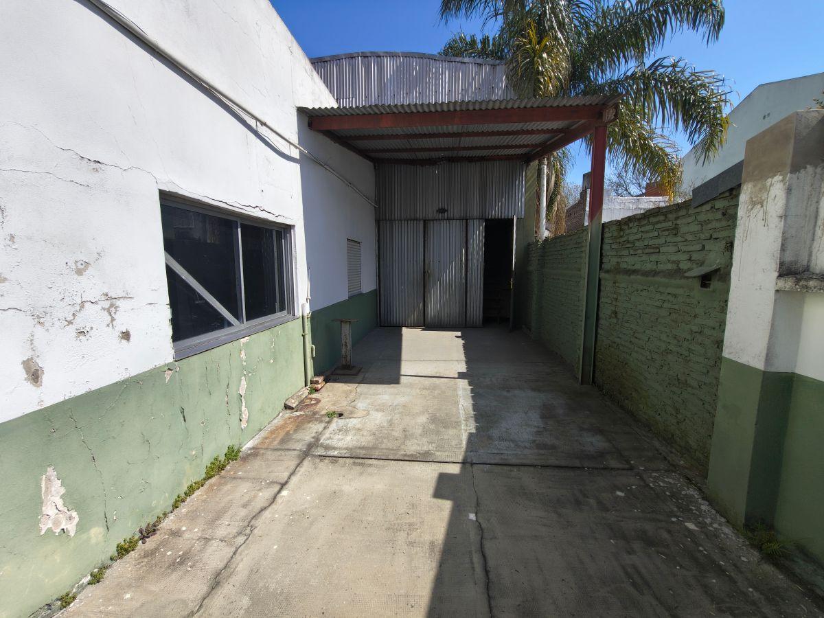 Foto de GALPÓN / DEPÓSITO EN VENTA EN LANÚS, imagen 4