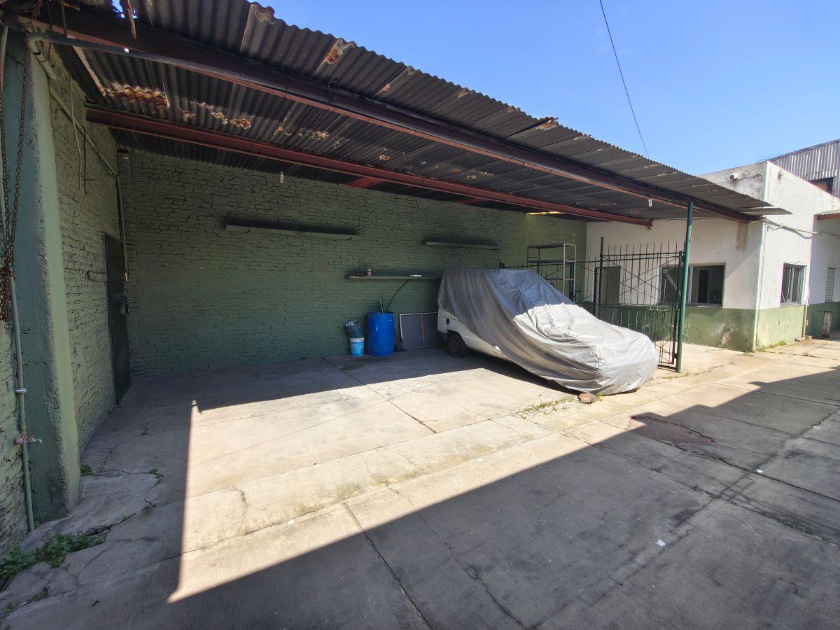 Foto de GALPÓN / DEPÓSITO EN VENTA EN LANÚS, imagen 3