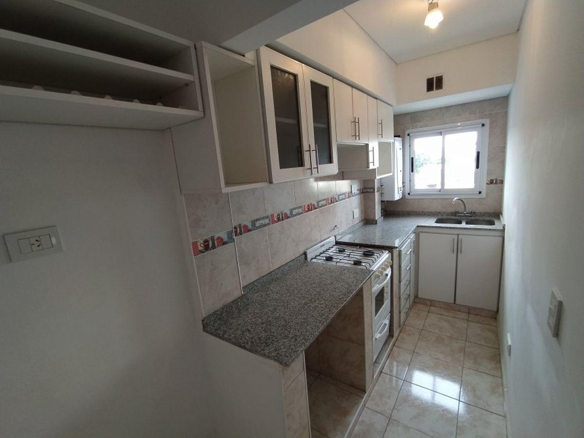 Foto de ALQUILER Departamento 2 ambientes en Villa Domínico, imagen 3