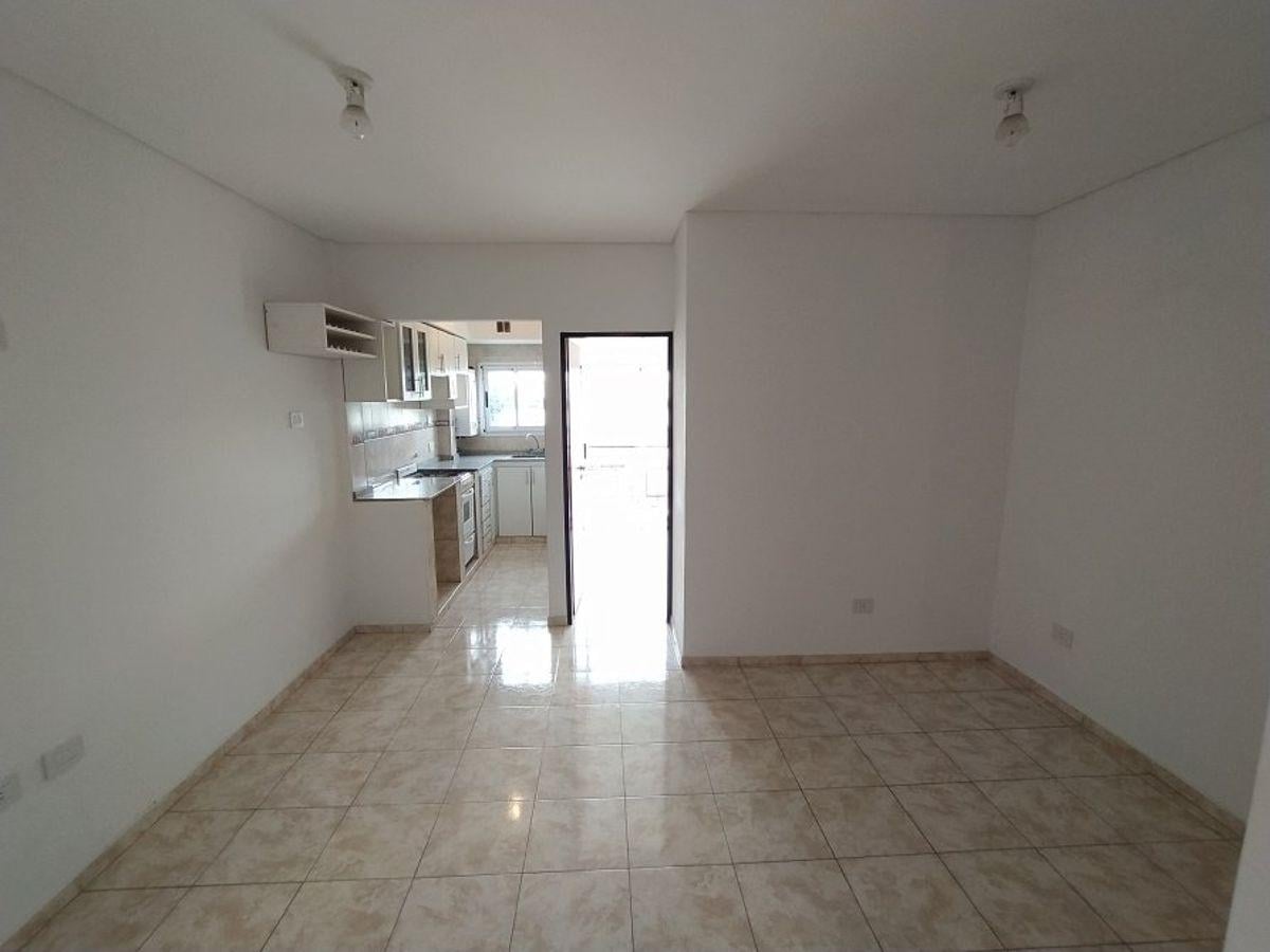 Foto de ALQUILER Departamento 2 ambientes en Villa Domínico, imagen 1