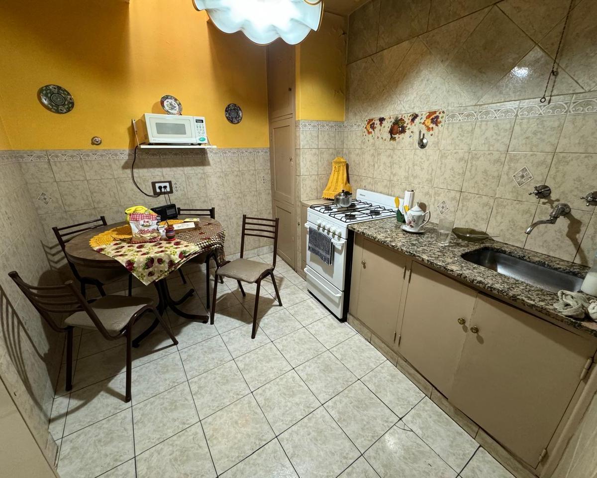 Casa Para 2 Familias en Lote Propio! 2