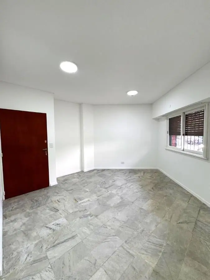 Departamento Planta Baja con Patio IMPECABLE!!! 2