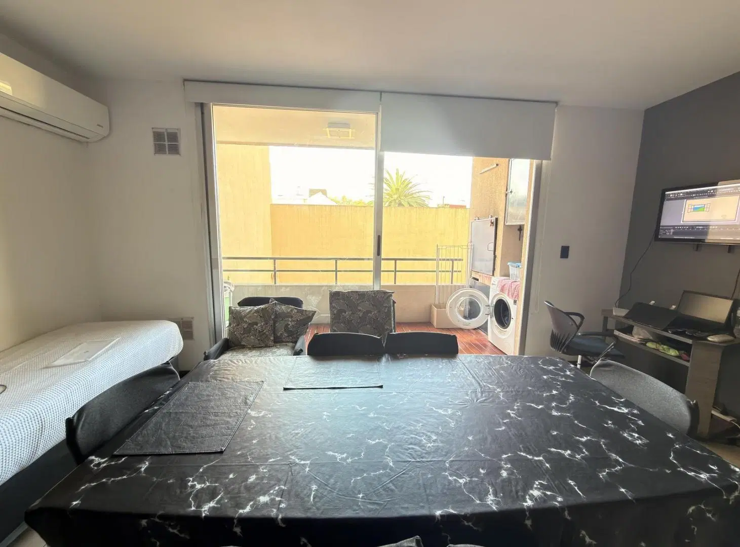 Departamento 2 ambientes de amplias dimensiones 3