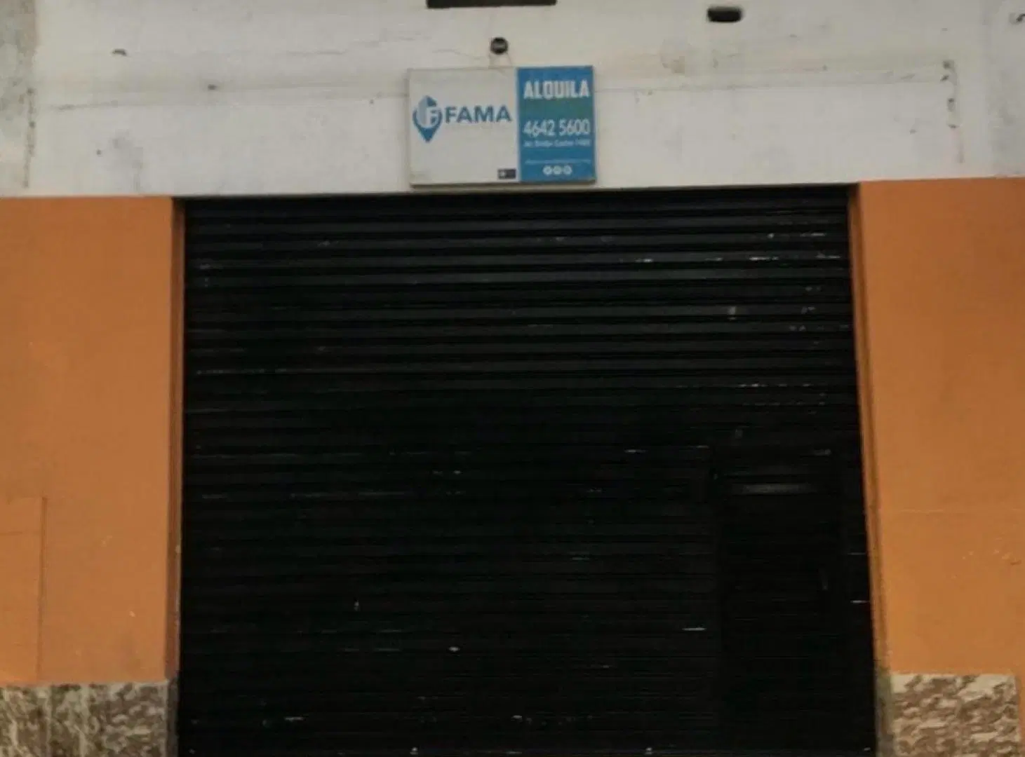 ALQUILER LOCAL ZONA MUY COMERCIAL 4
