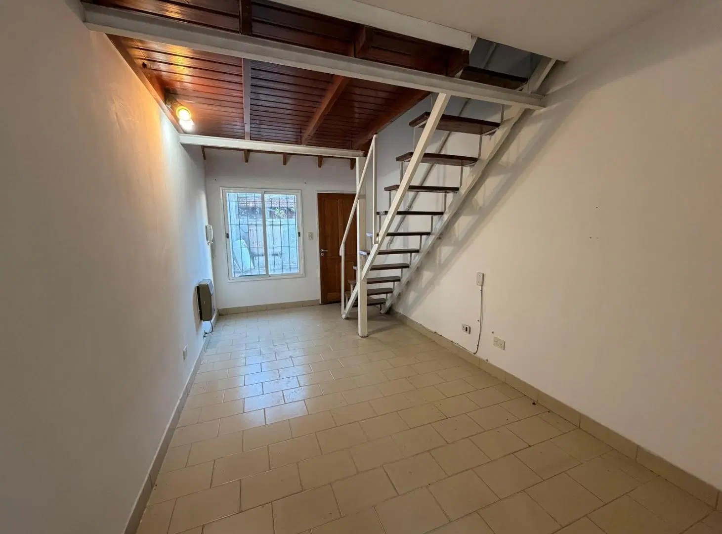 PH - Villa Luzuriaga 2 y 1/2 ambientes con patio sin Expensas! IMPECABLE!!!! 4