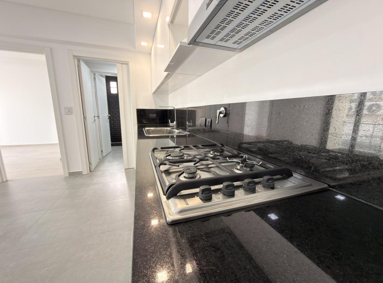 Foto de Alquiler de Departamento 2 Ambientes a ESTRENAR a metros del BOULEVARD, imagen 2