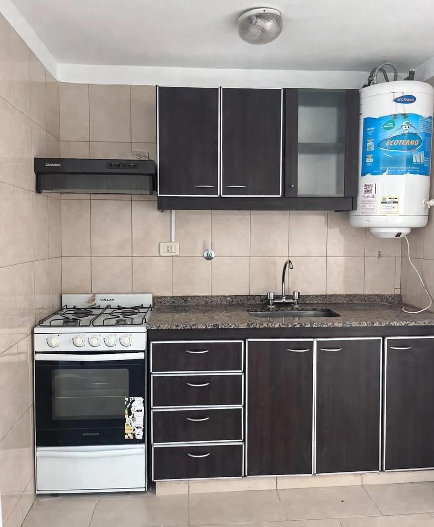 Foto de 3 AMBIENTES CON PATIO Y TERRAZA LOMAS DEL MIRADOR, imagen 2