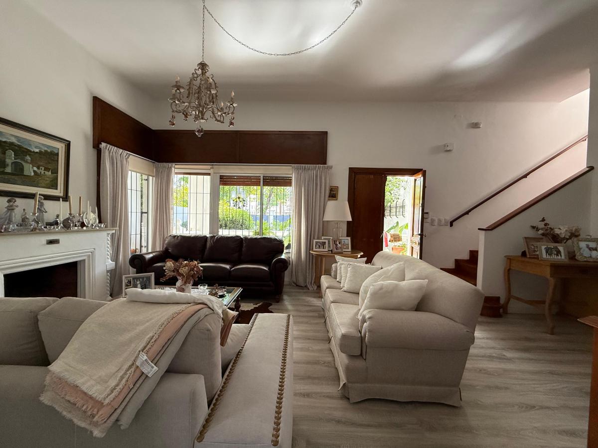 Venta Casa Jardín Espinosa Pileta 6 Dorm 5