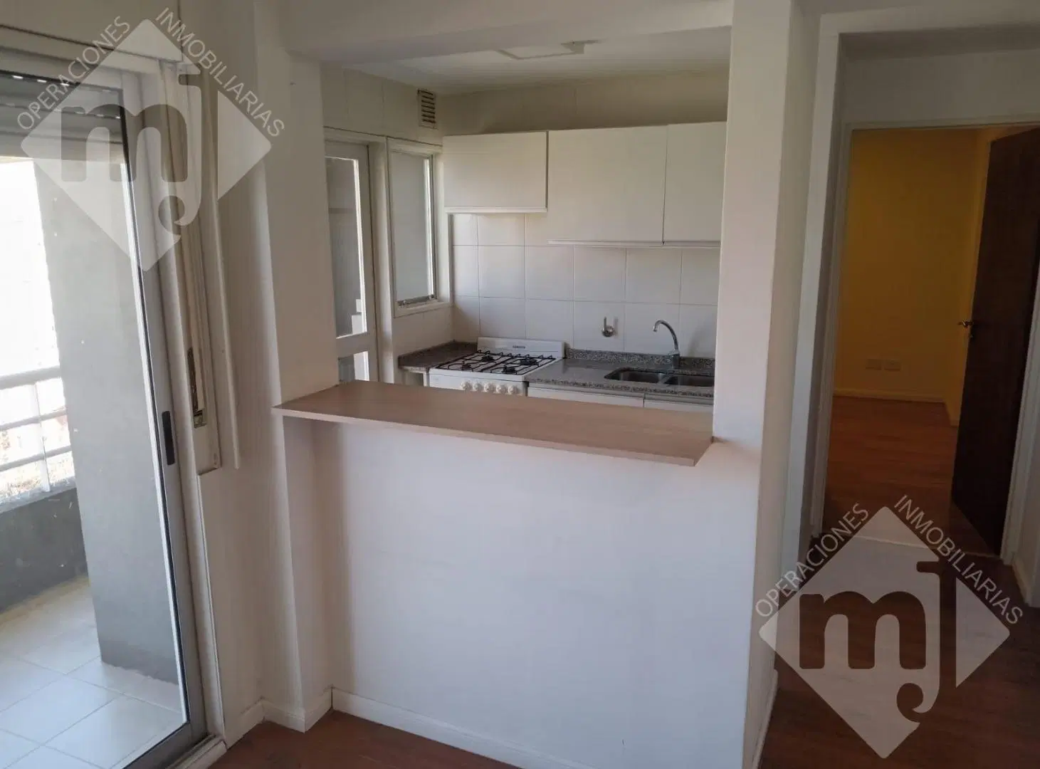 Departamento en S.Fer.-Vias/Centro 8