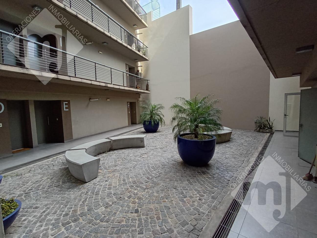 Foto de Departamento en S.Fer.-Vias/Libert., imagen 2