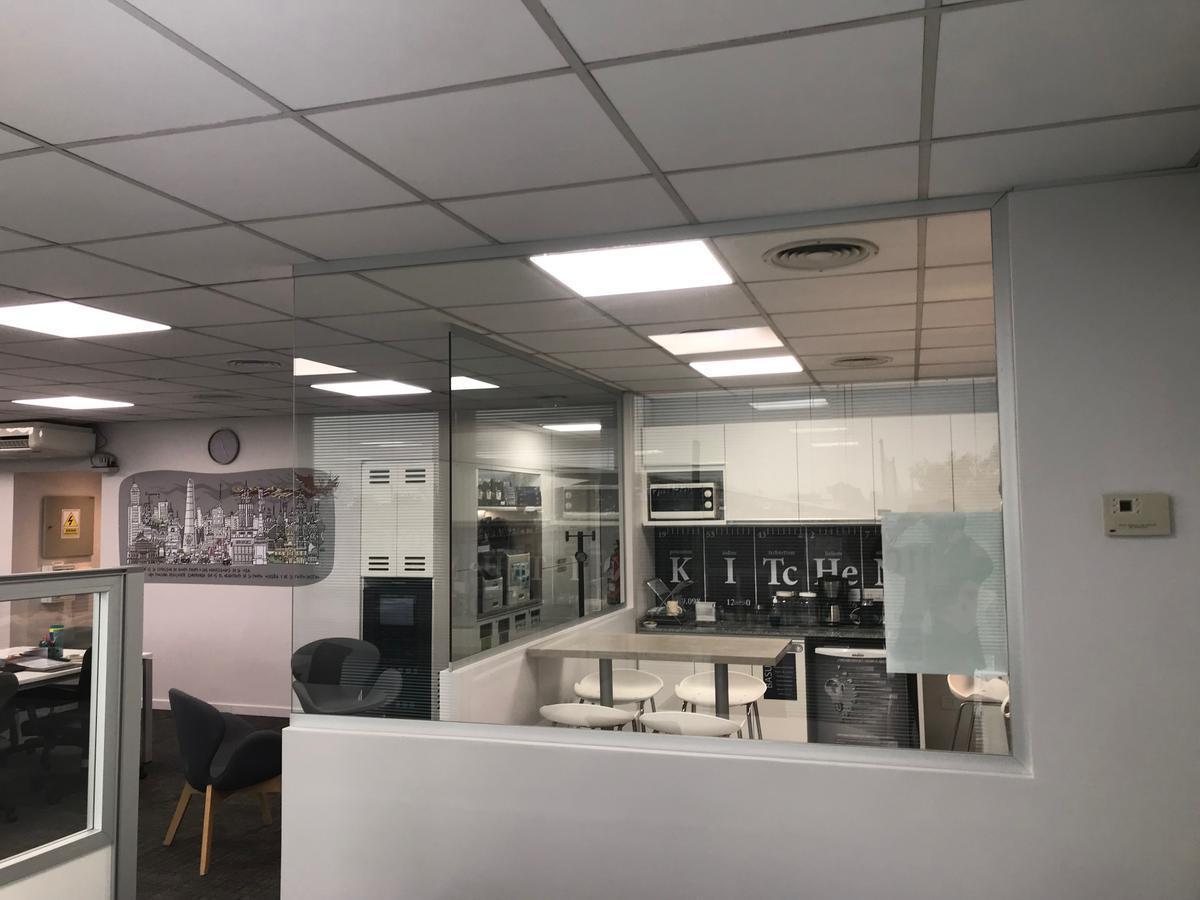 Foto de Oficina en venta a metros de Unicenter, imagen 3
