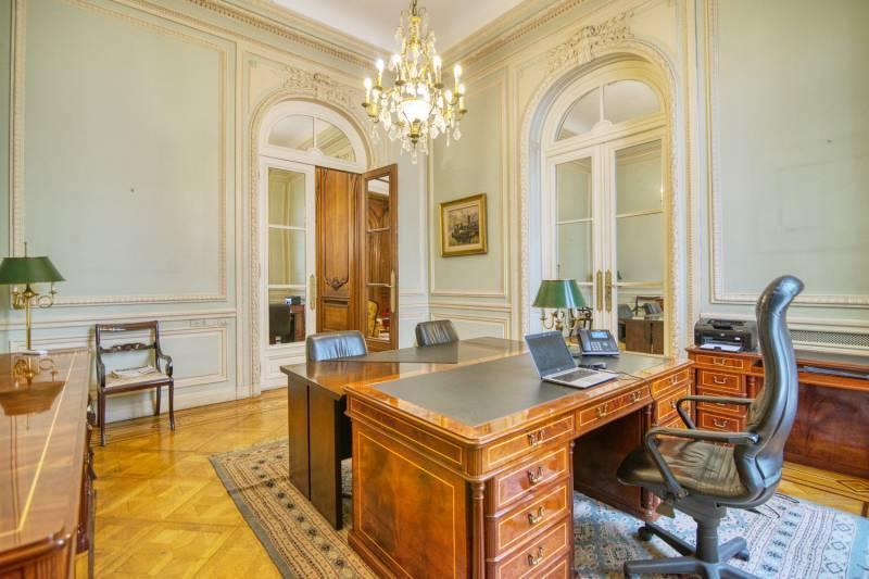 Foto de IMPORTANTE inmueble, oficinas en venta, imagen 3