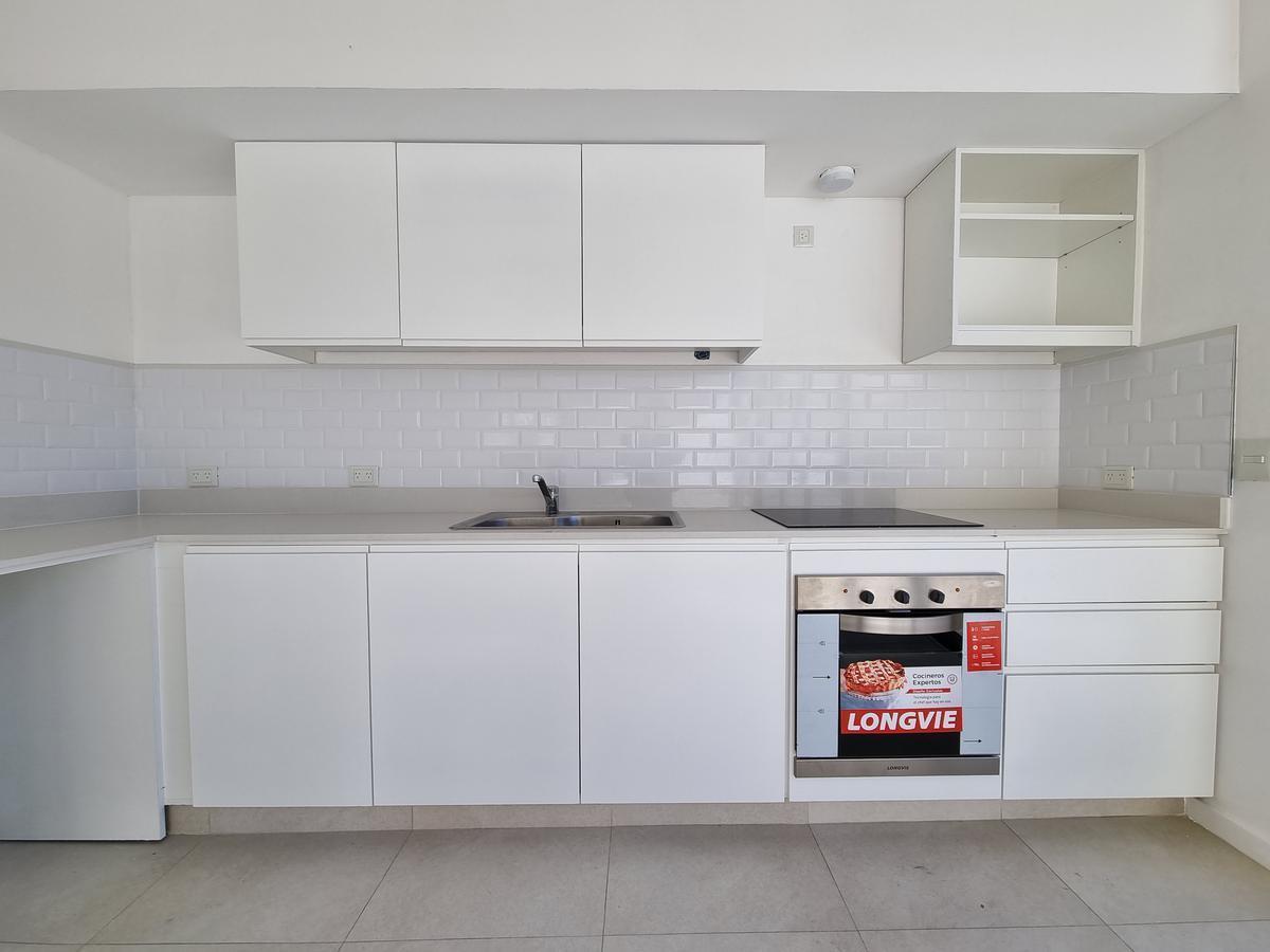 Foto de Venta departamento en dúplex de 3 ambientes con jardín y parrilla, imagen 5