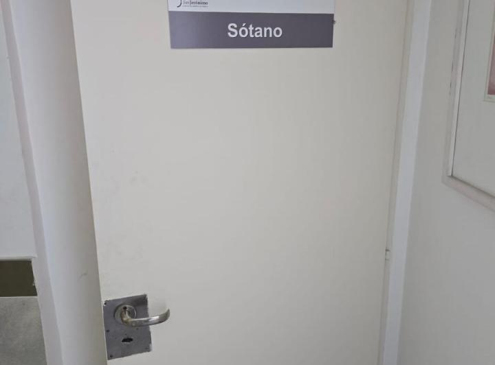 Foto de Edificio en venta apto clínica ambulatoria. Almagro. consultorios, imagen 4