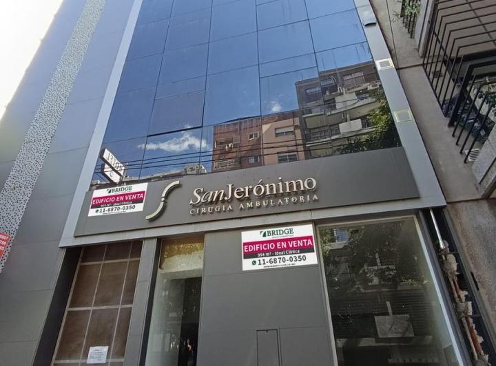 Edificio en venta apto clínica ambulatoria