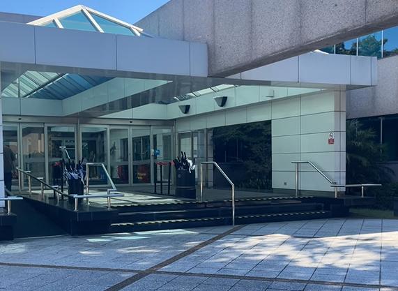Oficina amoblada en alquiler en Munro
