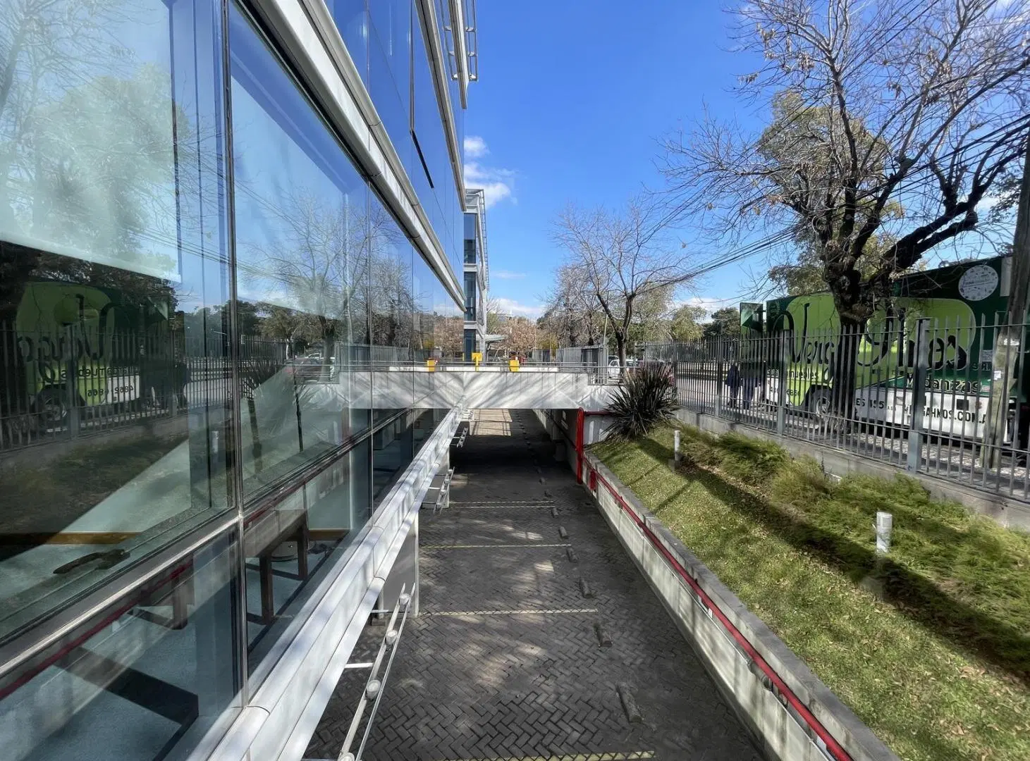 Oficina en alquiler en Plaza Rocha 3