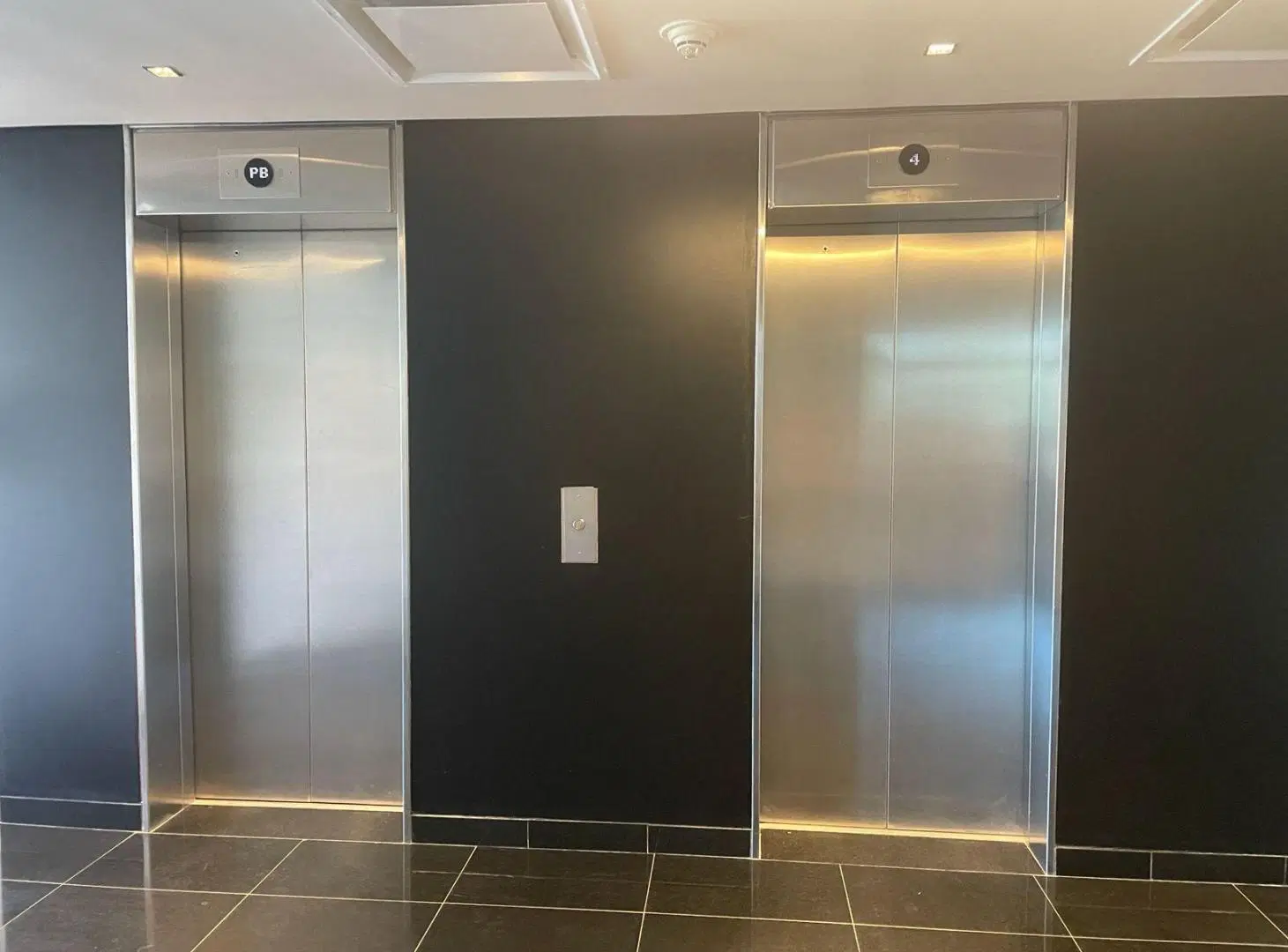Oficina en alquiler en Puerto Madero 5