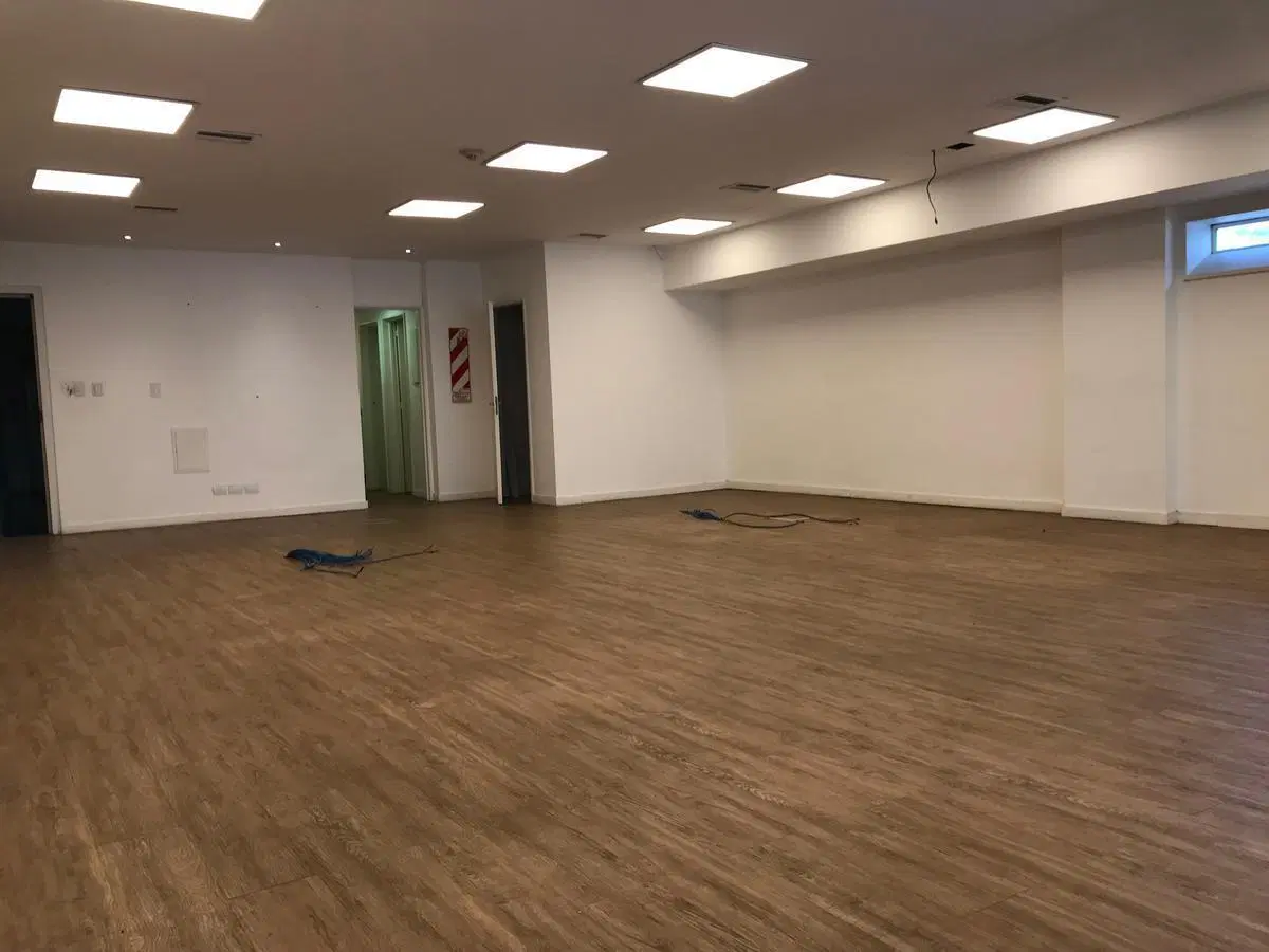 Oficina en alquiler en Corredor 9 de Julio 4