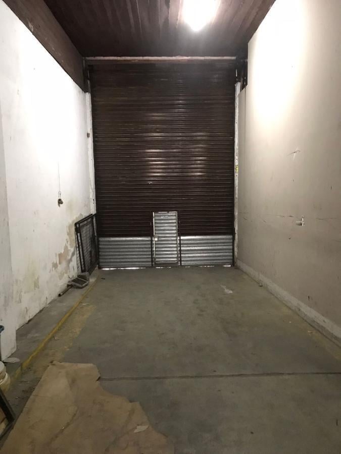 Foto de Depósito de 1.100 m2 en alquiler - Paternal, imagen 1