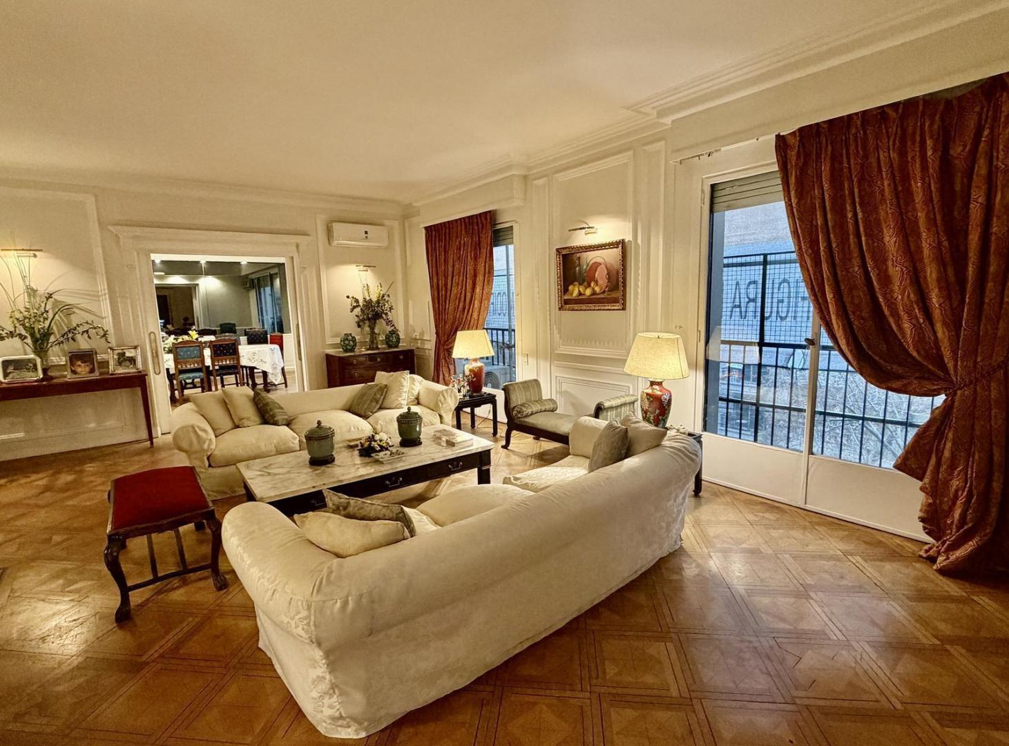 Foto de Departamento en Alquiler 4 dormitorios en Recoleta con excelente, imagen 1