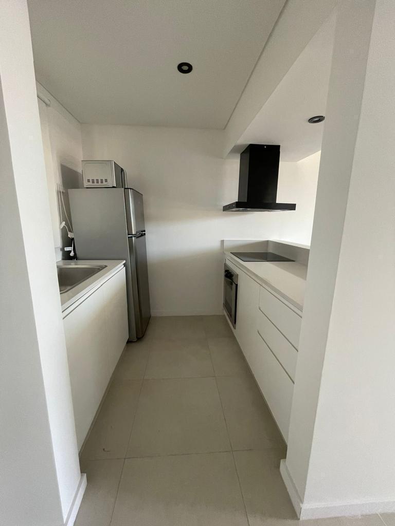 Foto de Departamento 2 ambientes muy luminoso con amplio balcón terraza y, imagen 5