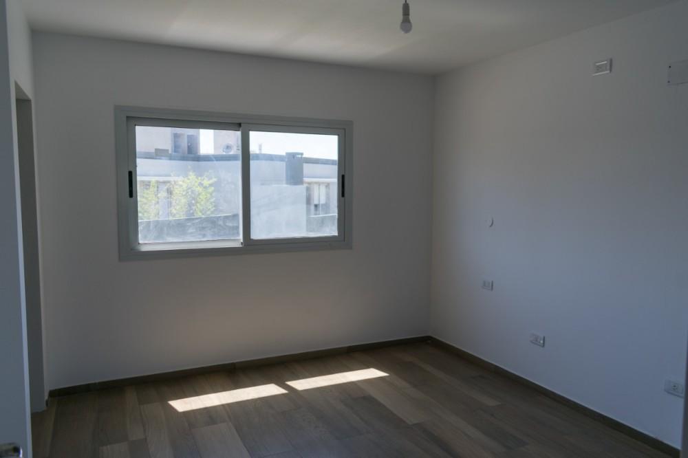 Claros del Bosque, Duplex en Venta de 3 Dorm., 3 Baños, Excelente Calidad 3