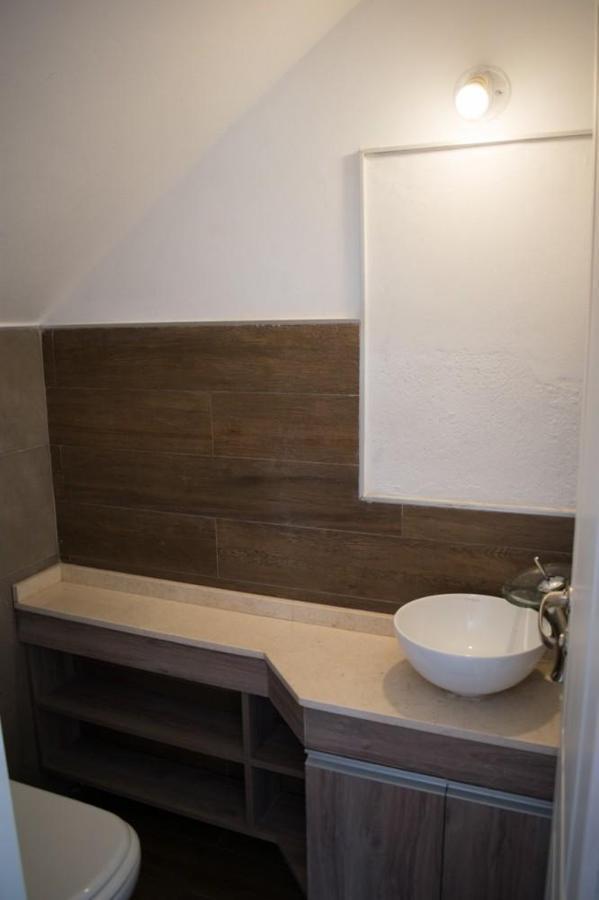 Claros del Bosque, Duplex en Venta de 3 Dorm., 3 Baños, Excelente Calidad 2