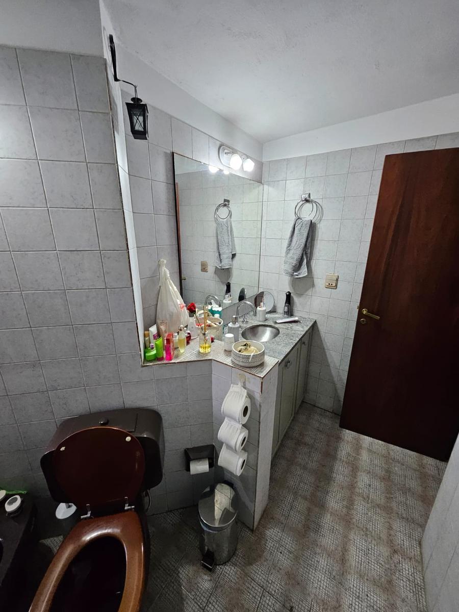 Casa con Pileta, Quincho y Gran Terreno en Villa Belgrano 5
