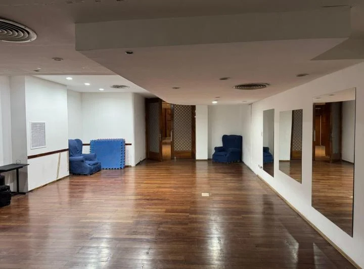 Foto de Barrio Centro, local u oficina en alquiler , 300 m2, imagen 2