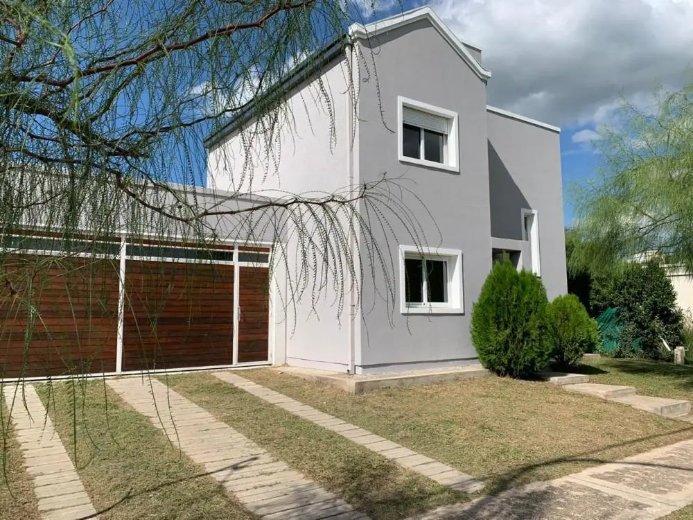 Dúplex en venta en San Alfonso del Talar, Mendiolaza con jardín y cochera doble 2