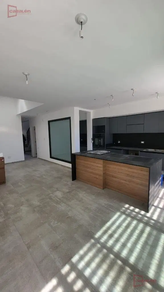 Dúplex en alquiler en La Luisita | 3 dormitorios escritorio en planta baja 4