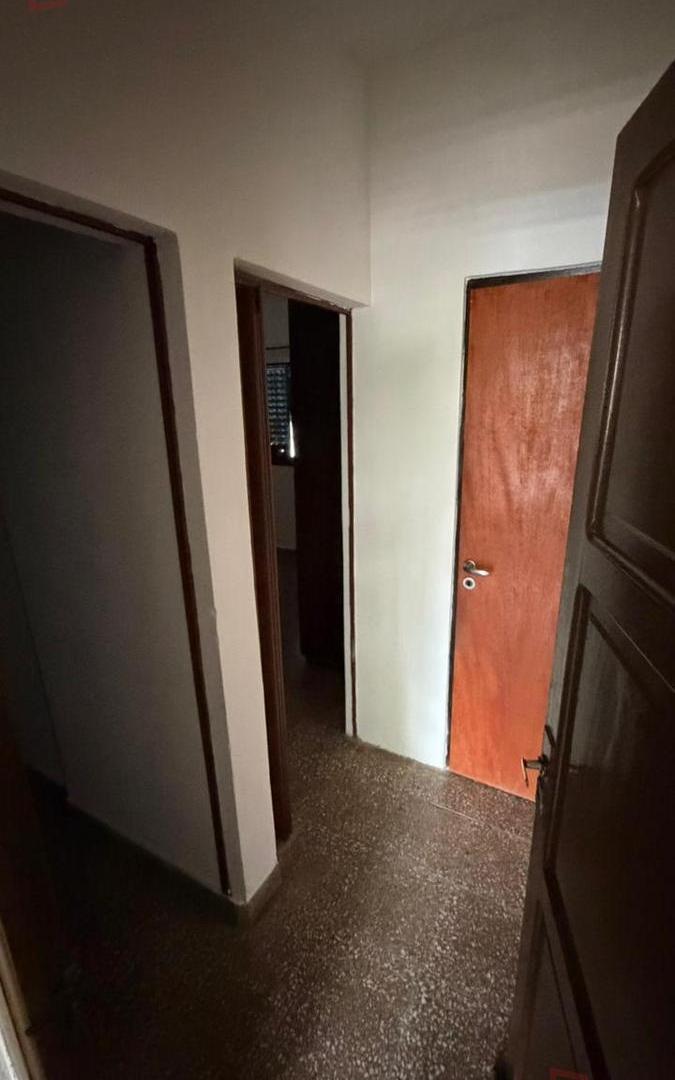 Foto de Alquiler de casa de 2 dormitorios con patio y cochera en Barrio Jardín, imagen 3